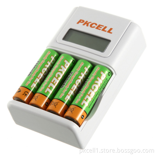Fast Charger for Ni-MH&Ni-CD AA/AAA Rechargeable Battery (8152)